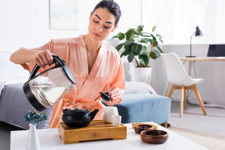 12 Best Non Toxic Tea Kettles For a Healthy Brew