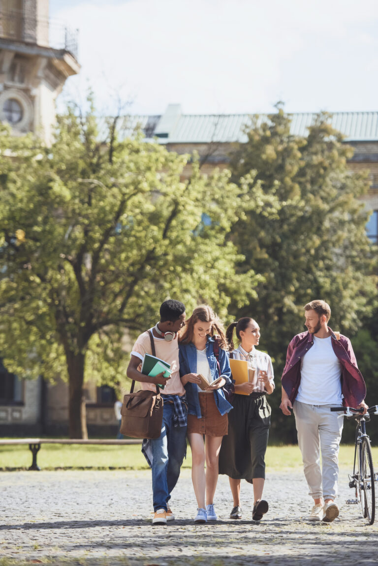 The 20 Best Summer Jobs for College Students in 2024