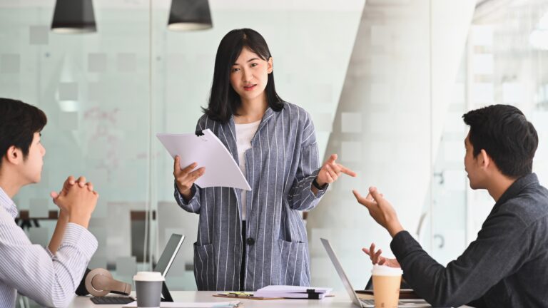 habits of successful women