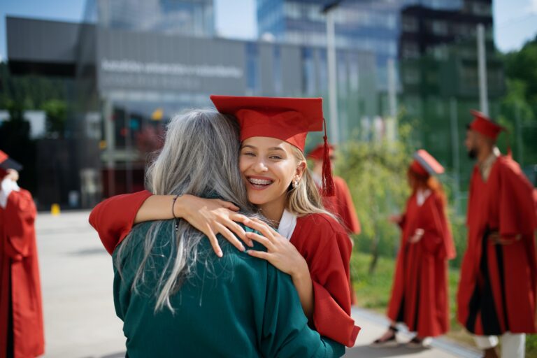 How to Congratulate a College Graduate