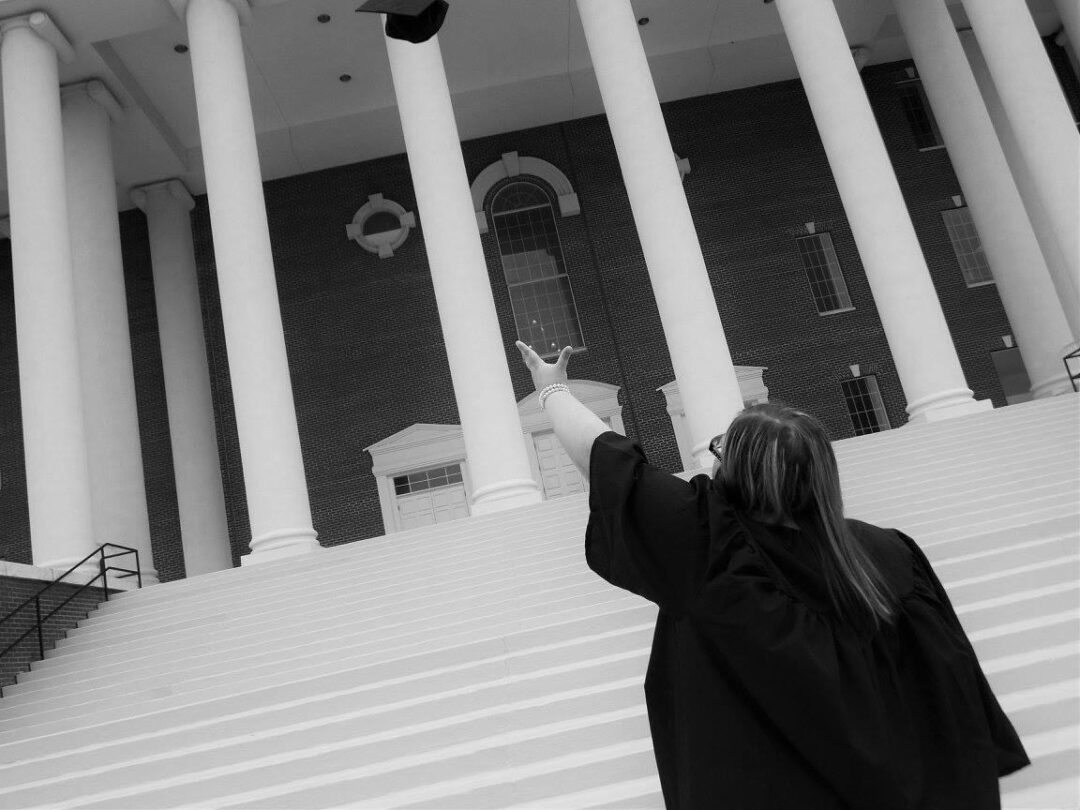 23 Epic Things To Do Before Graduating College - GenTwenty