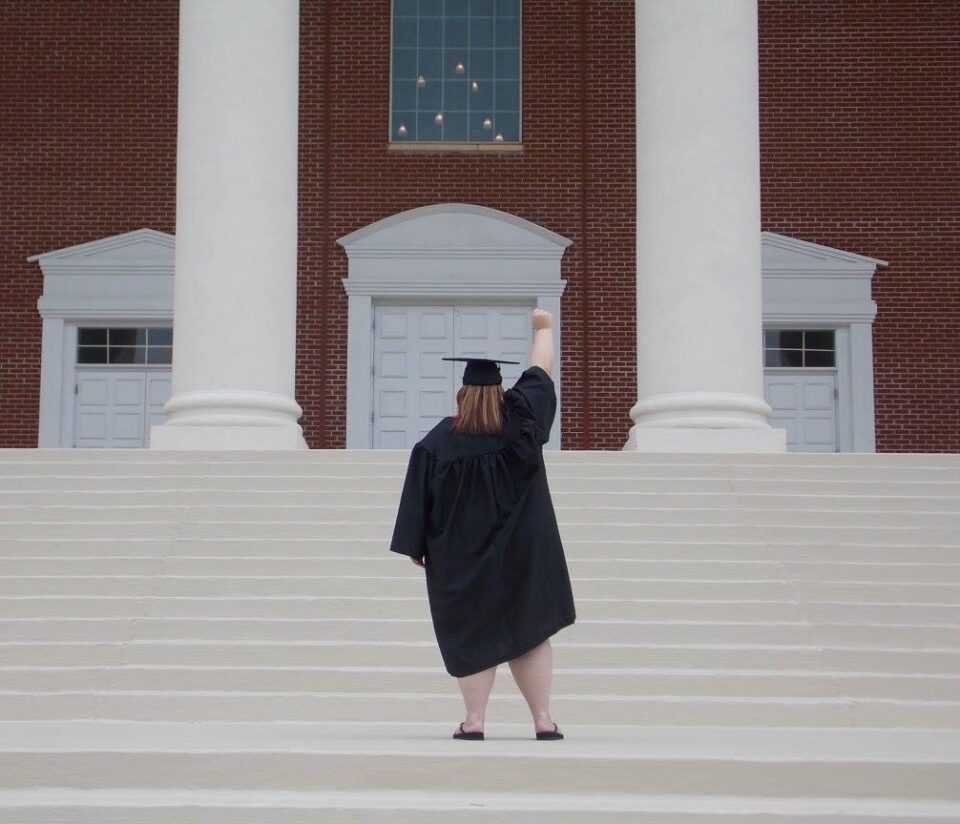 23 Epic Things To Do Before Graduating College - GenTwenty