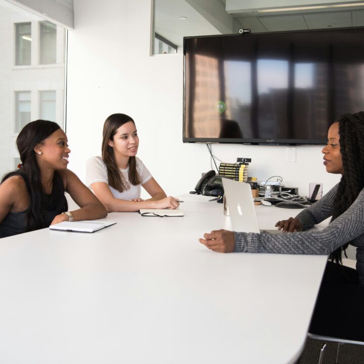 4 Ways To Utilize Your Alma Mater's Career Center