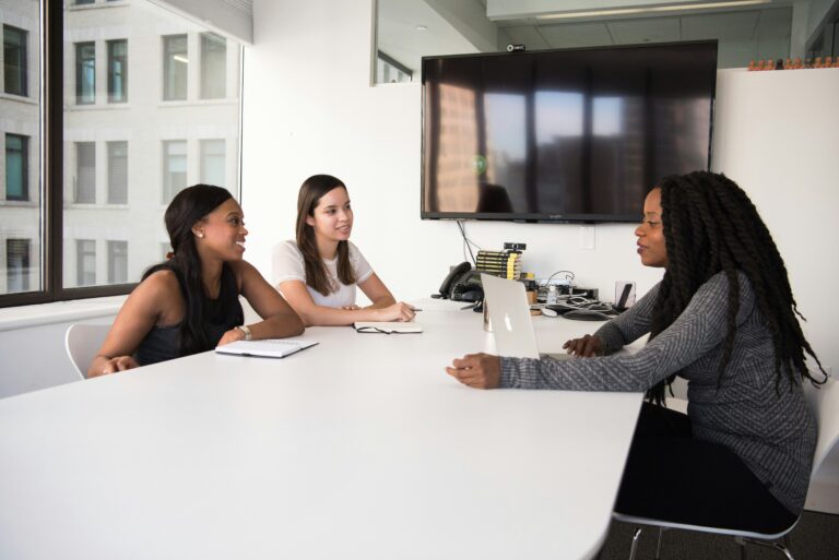 4 Ways To Utilize Your Alma Mater's Career Center