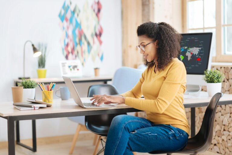 8 Side Hustle Ideas To Make Extra Money