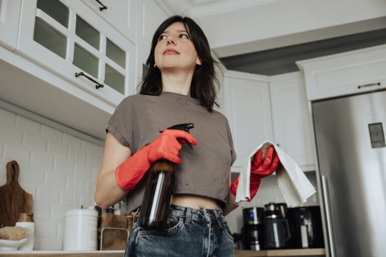 Spring Cleaning Guide: Clean Physical & Digital Spaces