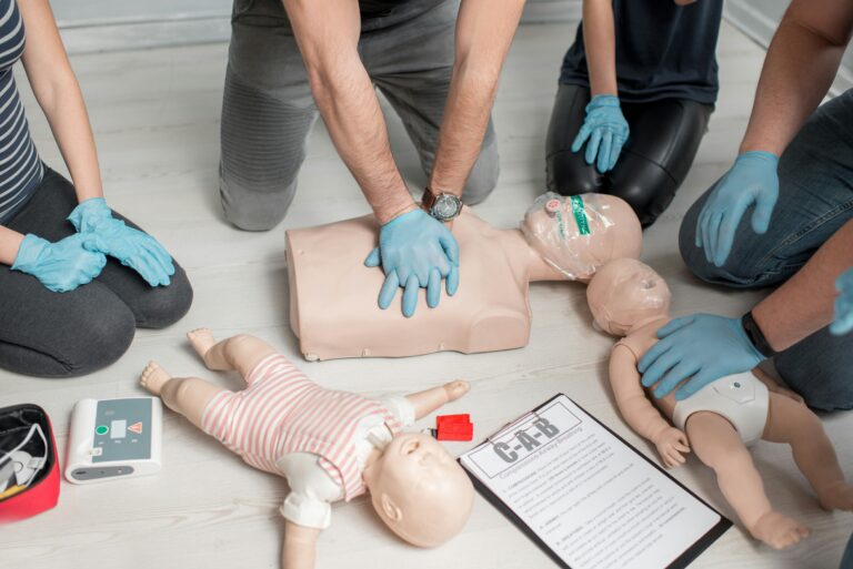 6 Best First-Aid Classes Reviewed 2025