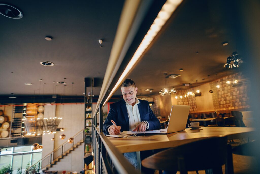 5 Outils Intelligents pour Améliorer la Gestion de Votre Entreprise en 2025