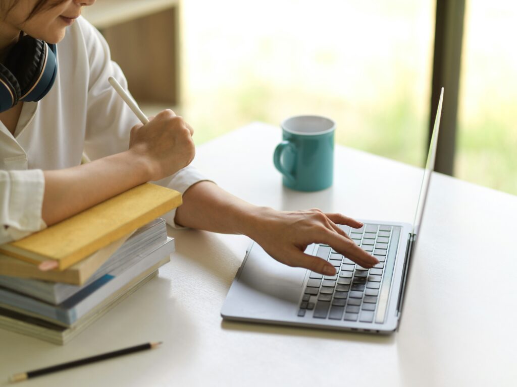 Career Tips: How To Turn Your Expertise Into A Source Of Income