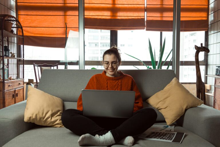 7 Best Online Universities for 2025