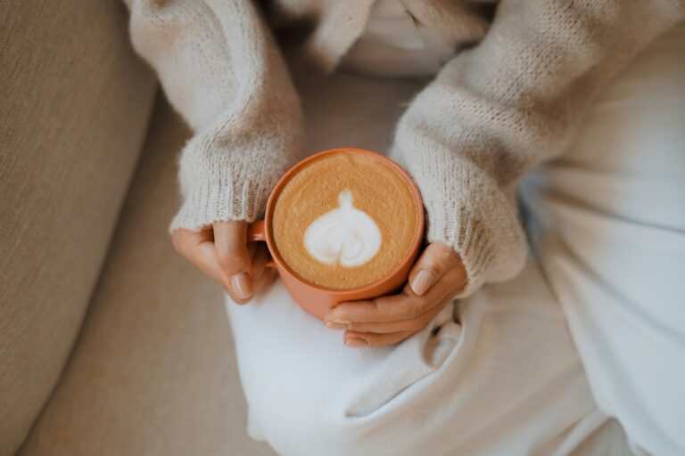 How to Romanticize Your Life This Fall (Even If You’re Just Going to Work and Back)