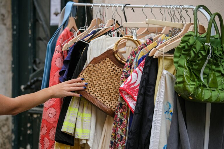Key Signs That Show a Second-Hand Item Is Worth Buying