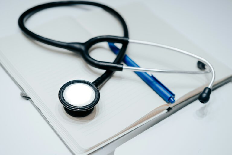 How LMS Tools Improve Training in Healthcare