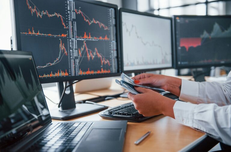What To Look For In a Wealth Management Firm