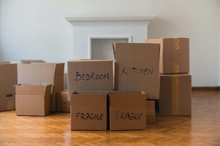 A Practical Guide to Organizing Your Move Without the Chaos