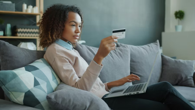 5 Digital Tools That Help You Track Spending Better