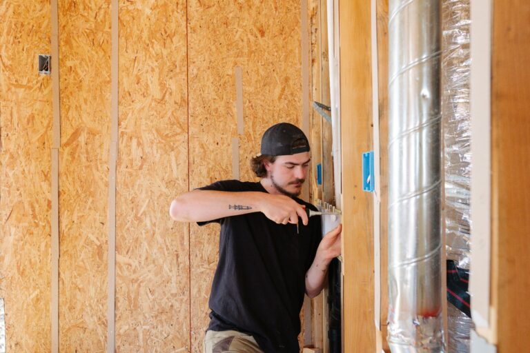 How to Start an HVAC Career in Your 20s