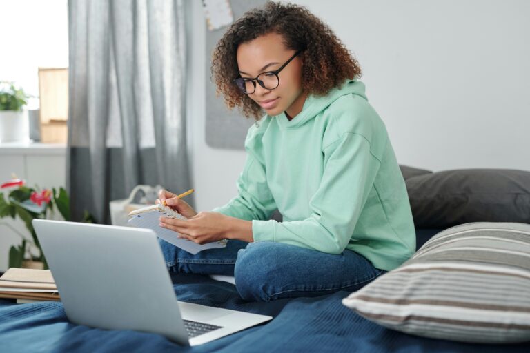 7 Online Learning Platforms For College Students