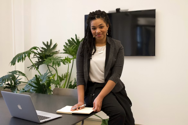 Pipeline Visibility Hacks: How Young Founders Build Steady Revenue