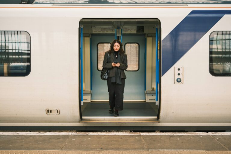 Your Guide To a Safer, Less Stressful Work Commute
