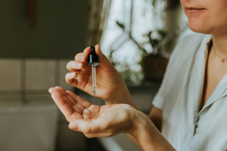 GHK-Cu vs. Retinol: Understanding the Differences in Skincare Research